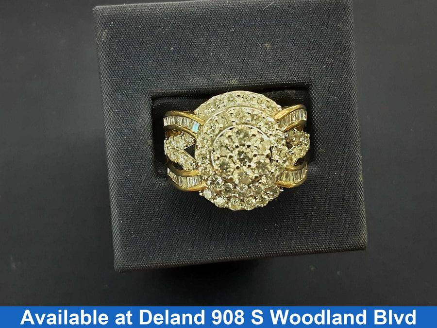 Women's Ring - Yellow Gold 10k (.417) 6.3 grams Size 9