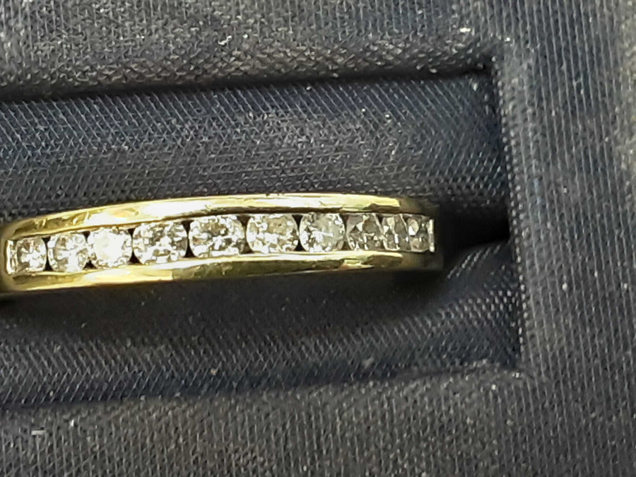 Women's Ring - Anniversary - Yellow Gold 10k (.417) 2.5 grams Size 5.5