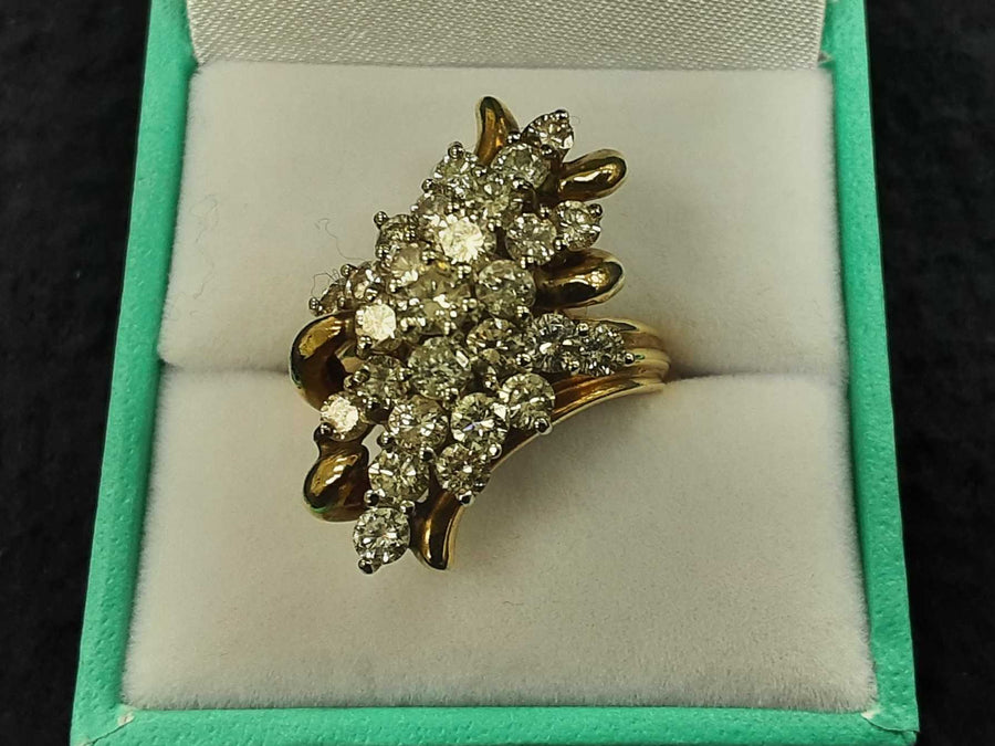 Women's Ring - Yellow Gold 14k (.585) 9.7 grams Size 7
