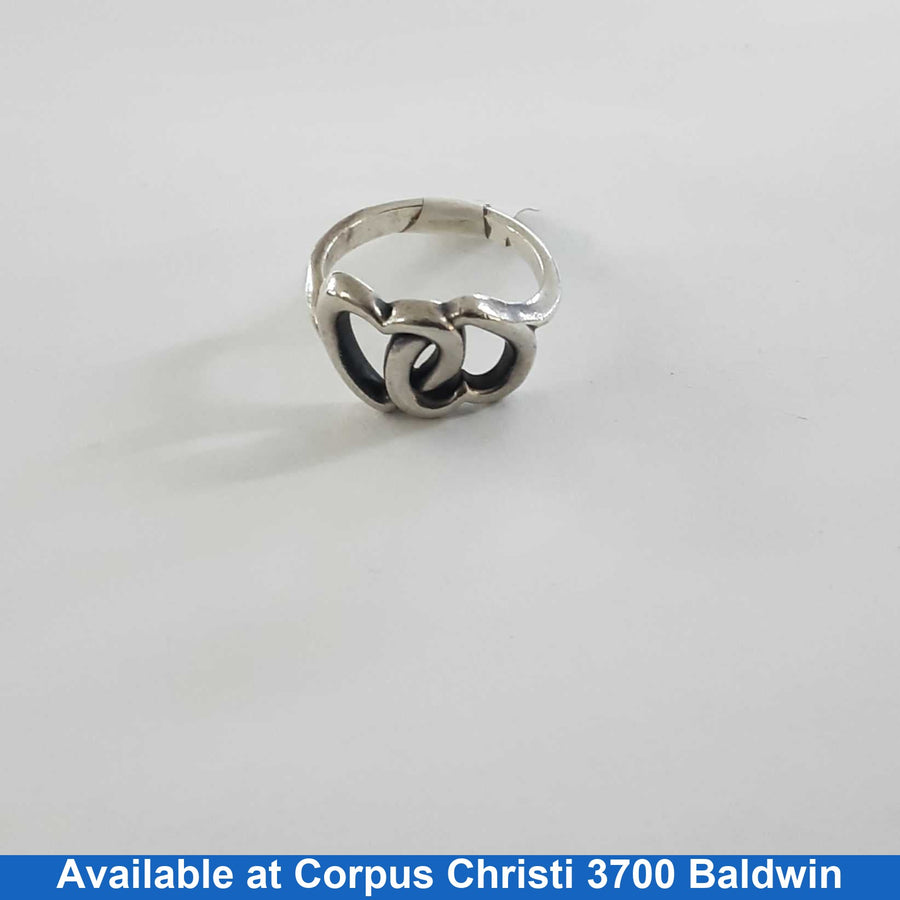 Women's Ring - Silver 4.9 grams Size 8.5