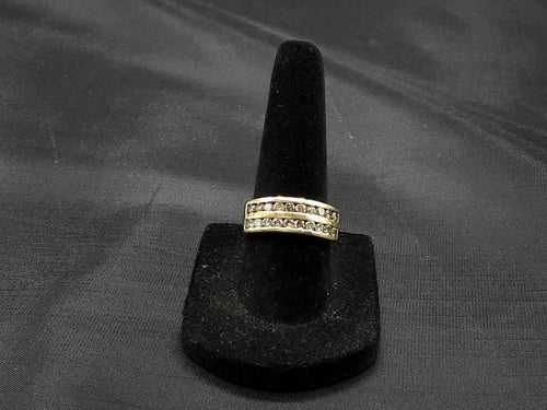 Women's Ring - Yellow Gold 14k (.585) 3.7 grams Size 7