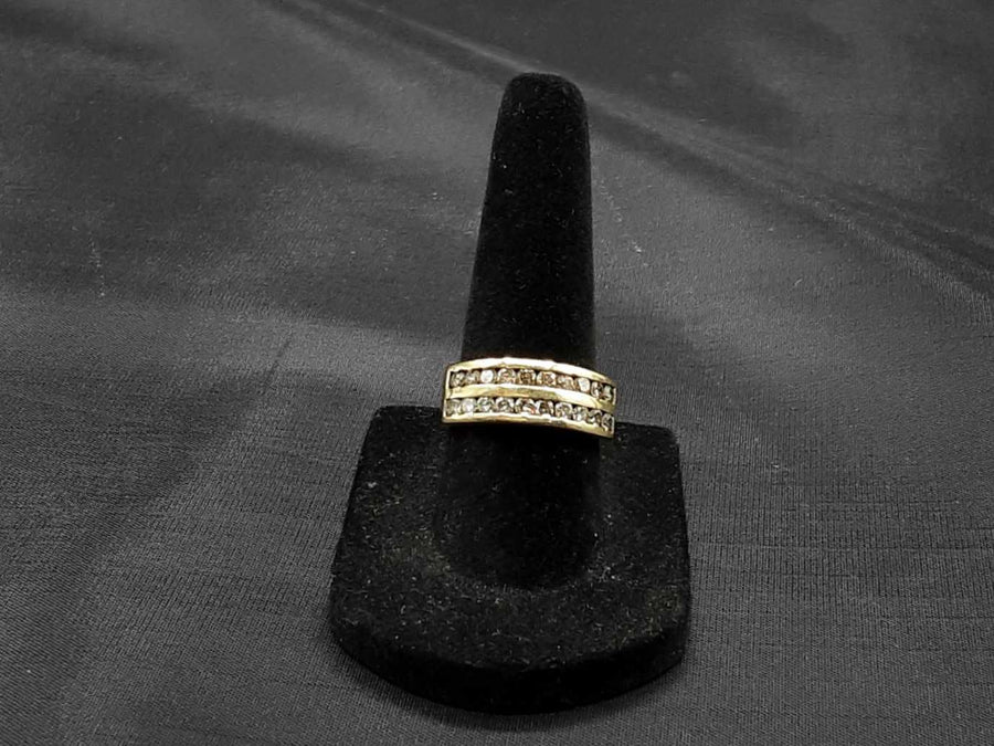 Women's Ring - Yellow Gold 14k (.585) 3.7 grams Size 7