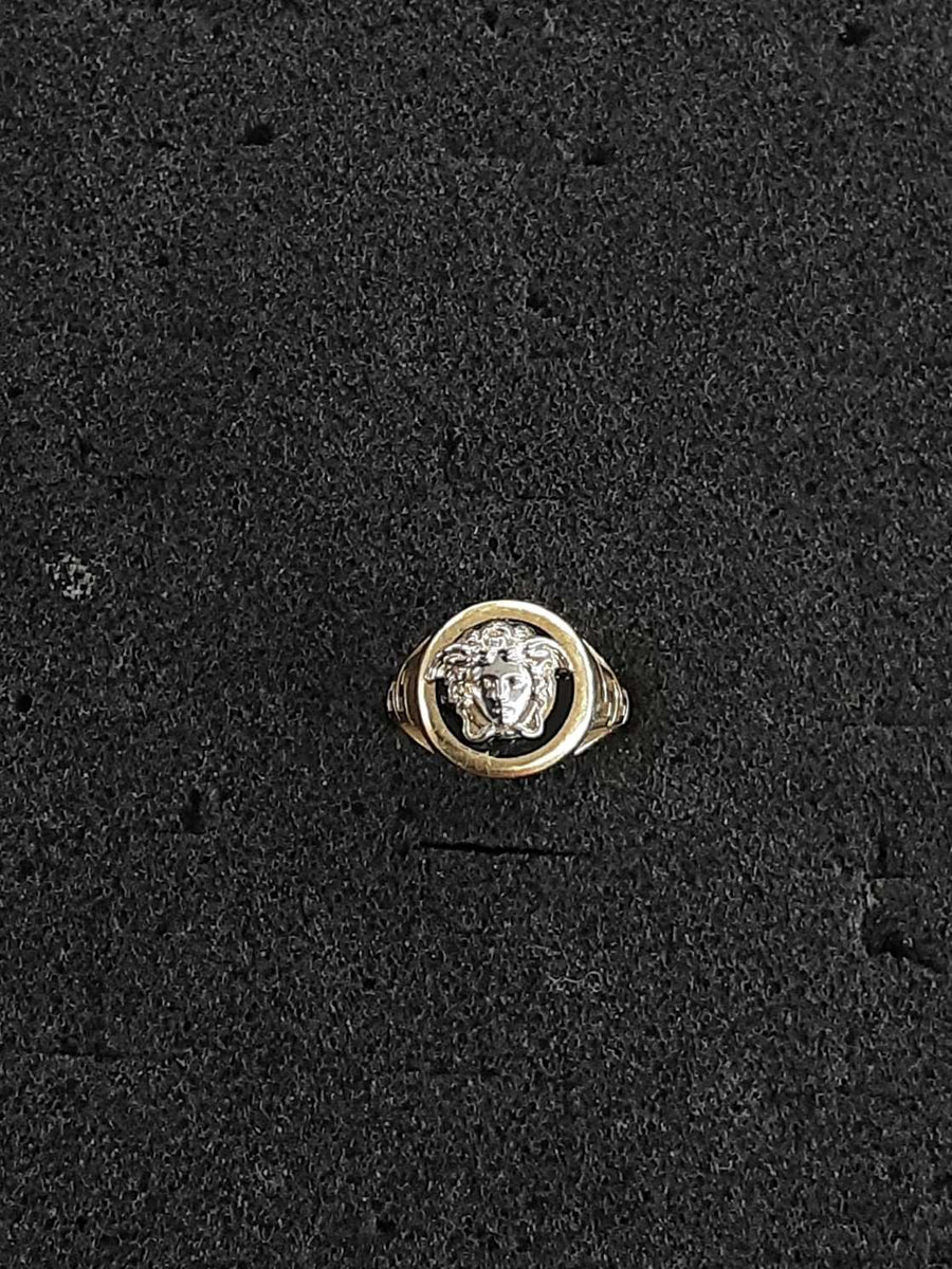 Women's Ring - Yellow Gold 10k (.417) 3 grams Size 6