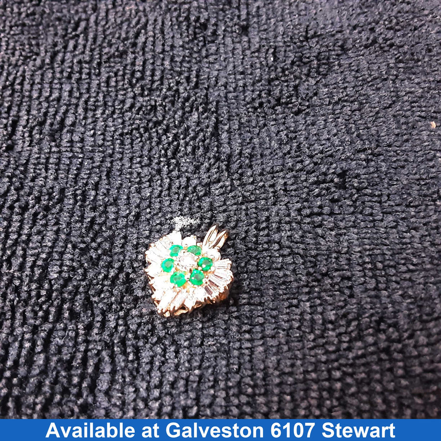 Diamond Pendant - Yellow Gold 14k (.585) 2.9 grams