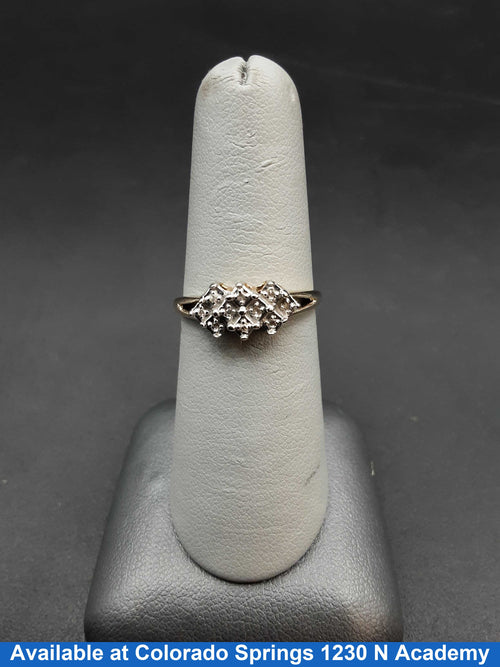 Women's Ring - Yellow Gold 10k (.417) 1.8 grams Size 8