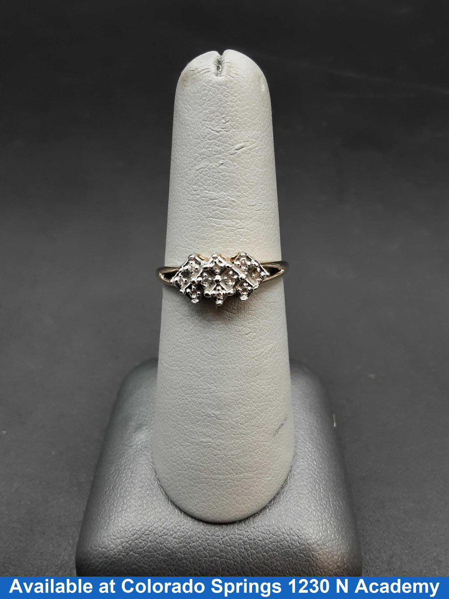 Women's Ring - Yellow Gold 10k (.417) 1.8 grams Size 8