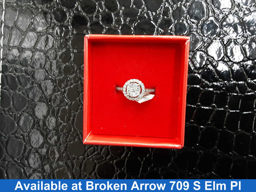 Women's Ring - White Gold 14k (.585) 2.6 grams Size 20
