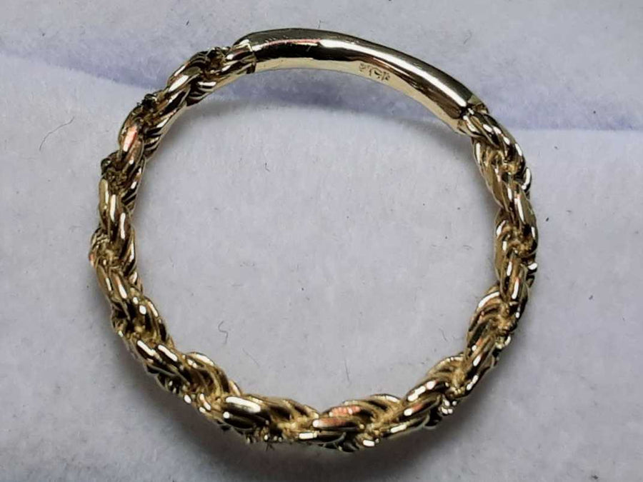 Women's Ring - Yellow Gold 10k (.417) 1.4 grams Size 6.5