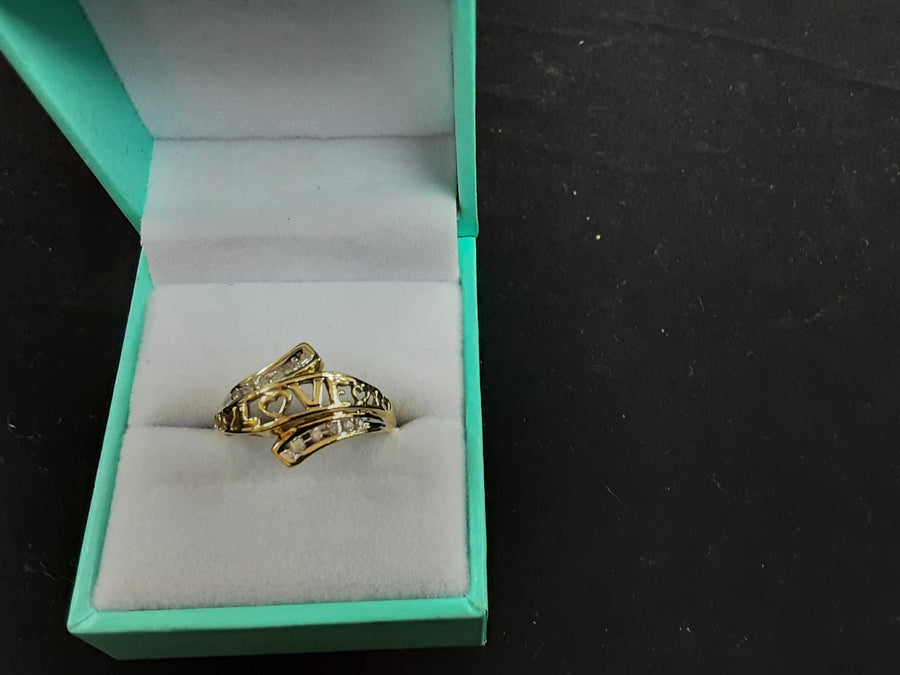 Women's Ring - Yellow Gold 10k (.417) 2.4 grams Size 8.5