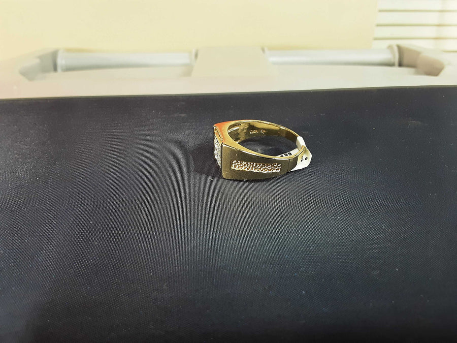 Men's Ring - Yellow Gold 14k (.585) 8.3 grams Size 12