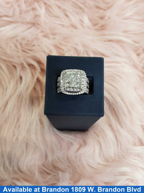Women's Ring - White Gold 10k (.417) 9.3 grams Size 9