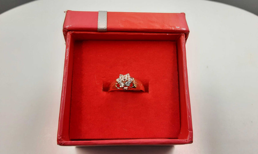 Women's Ring - Yellow Gold 10k (.417) 1.1 grams Size 6.5