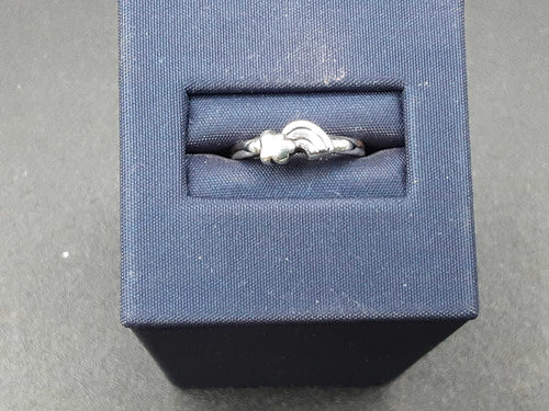 Women's Ring - Silver 1.6 grams Size 3