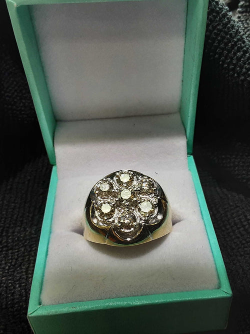 Men's Ring - Yellow Gold 14k (.585) 8.7 grams Size 9.5