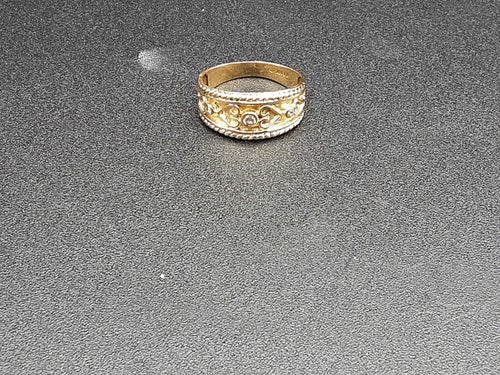 Women's Ring - Yellow Gold 14k (.585) 3.2 grams Size 8