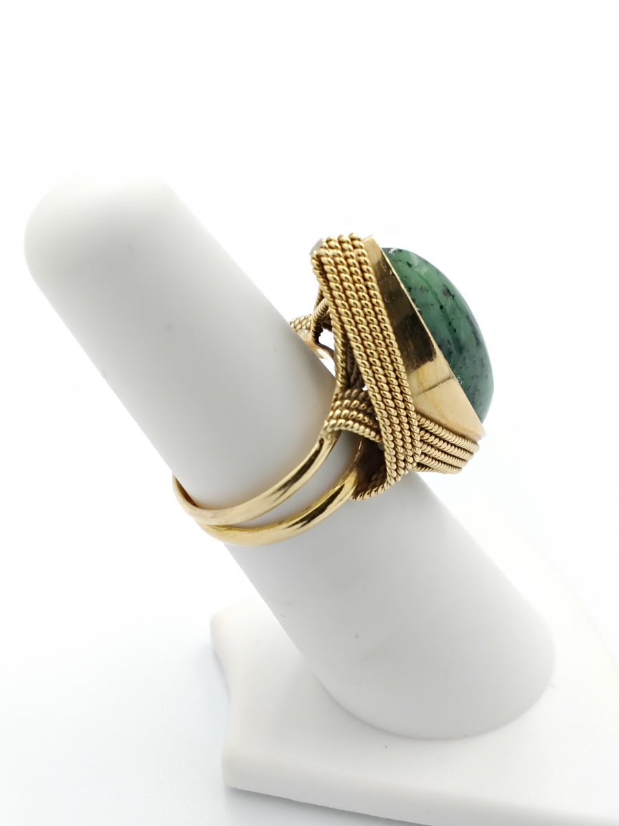 Women's Ring - Solitaire - Yellow Gold 18k (.750) 7.7 grams Size 5.5