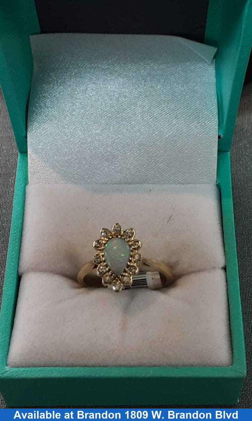 Women's Ring - Yellow Gold 14k (.585) 3 grams Size 7
