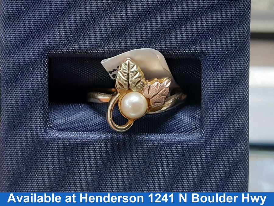 Women's Ring - Yellow Gold 10k (.417) 2.6 grams Size 7