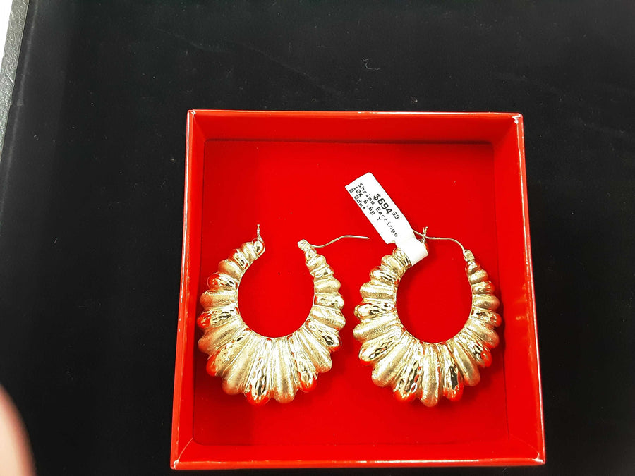 Shrimp Earrings - Yellow Gold 10k (.417) 6.6 grams