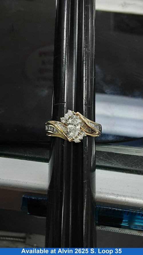 Women's Ring - Yellow Gold 14k (.585) 6.7 grams Size 8.5