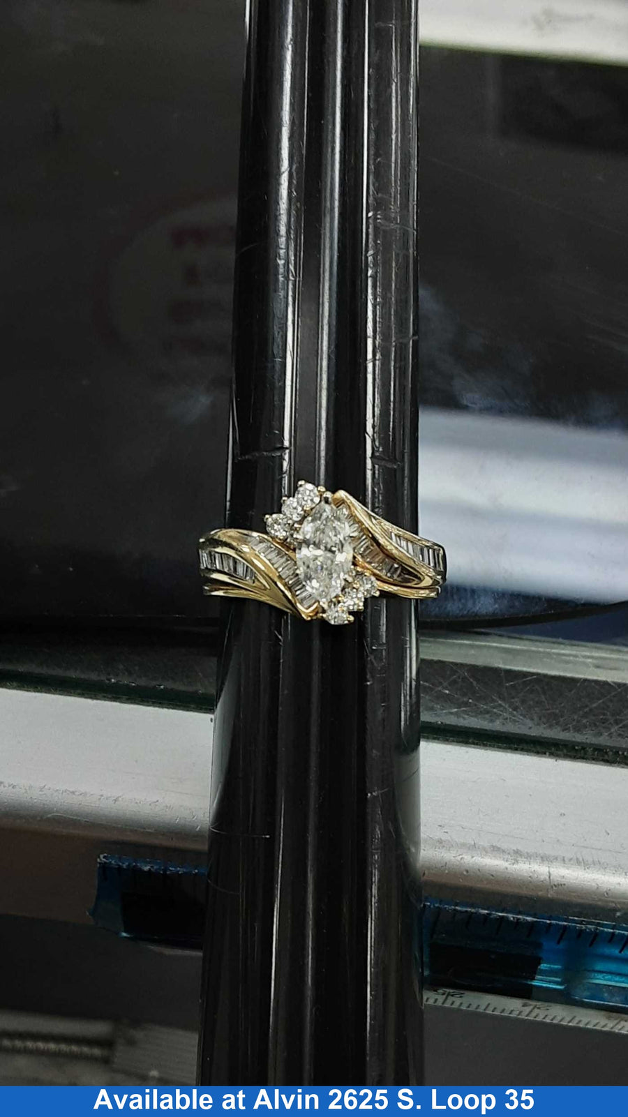 Women's Ring - Yellow Gold 14k (.585) 6.7 grams Size 8.5