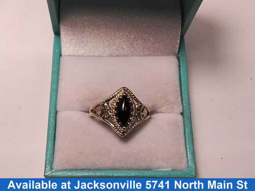 Women's Ring - Yellow Gold 14k (.585) 2.6 grams Size 7