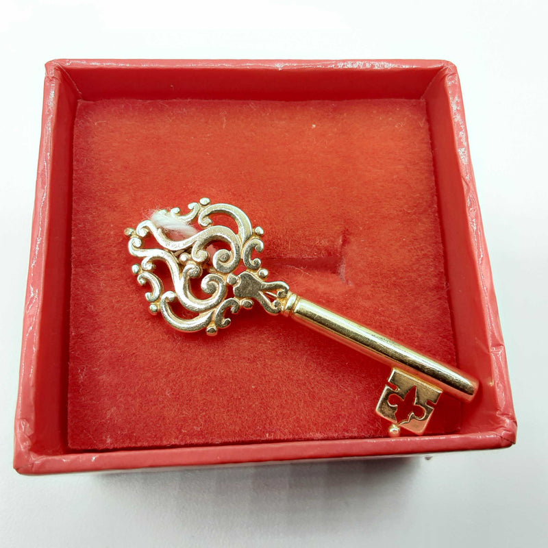 James Avery 14k Key Pin