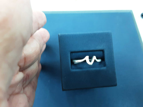 Women's Ring - Silver 2.4 grams Size 8