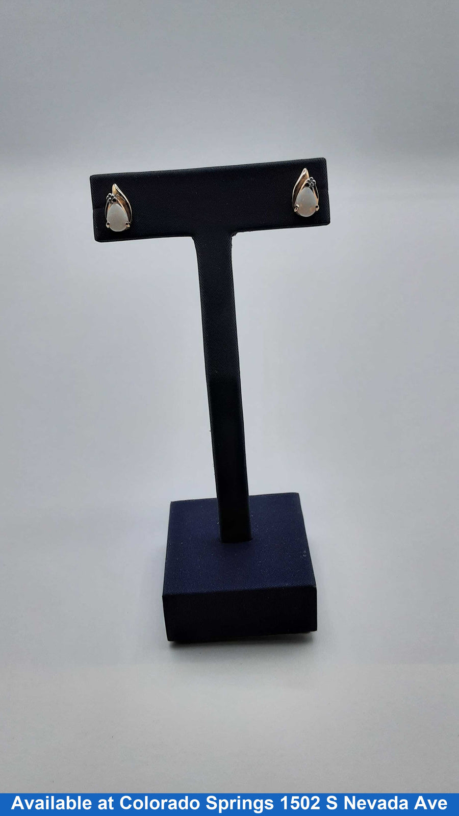 Earrings - Yellow Gold 10k (.417) 1.3 grams