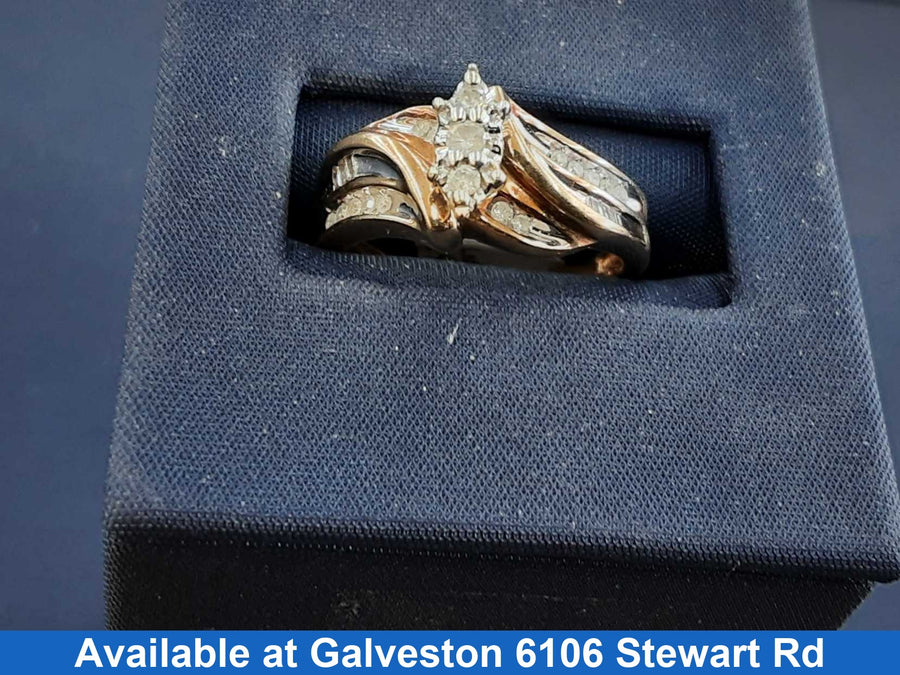 Women's Ring - Yellow Gold 14k (.585) 3.6 grams Size 6