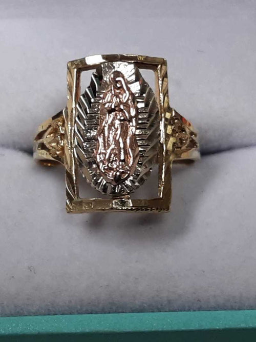 Women's Ring - Tricolor Gold 10k (.417) 2.8 grams Size 8