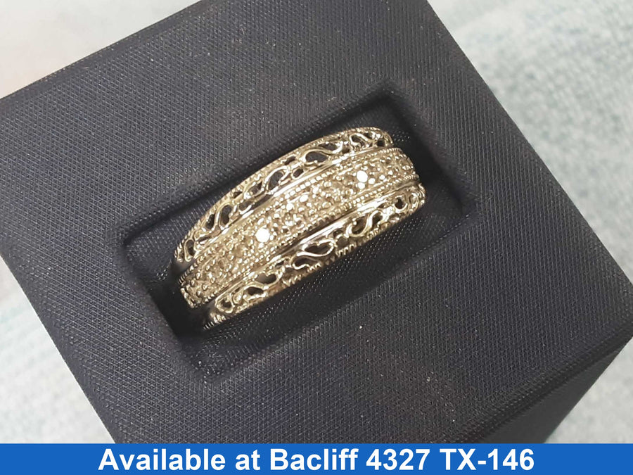 Women's Ring - White Gold 10k (.417) 2.8 grams Size 7