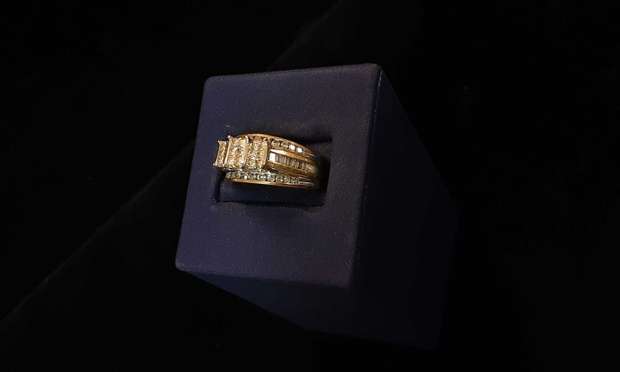 Ring - Engagement Set - Yellow Gold 10k (.417) 5.4 grams Size 7
