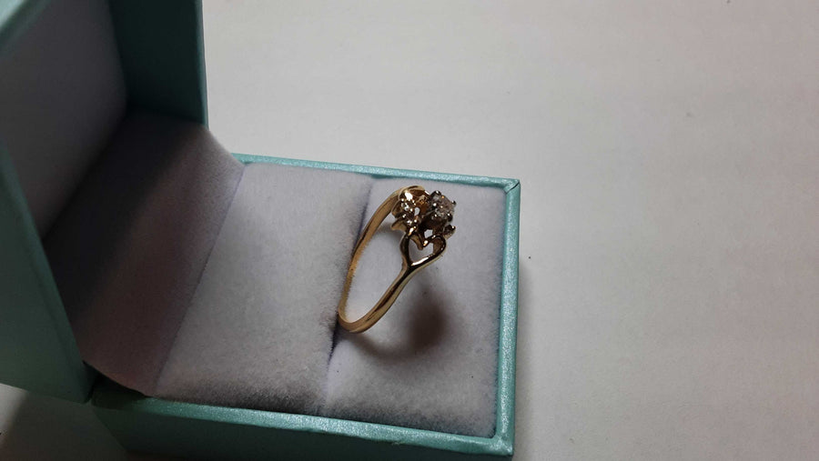 Women's Ring - Yellow Gold 14k (.585) 2.4 grams Size 9.5