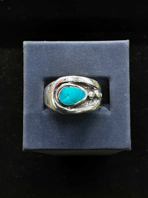 Women's Ring - Silver 8.1 grams Size 8.5