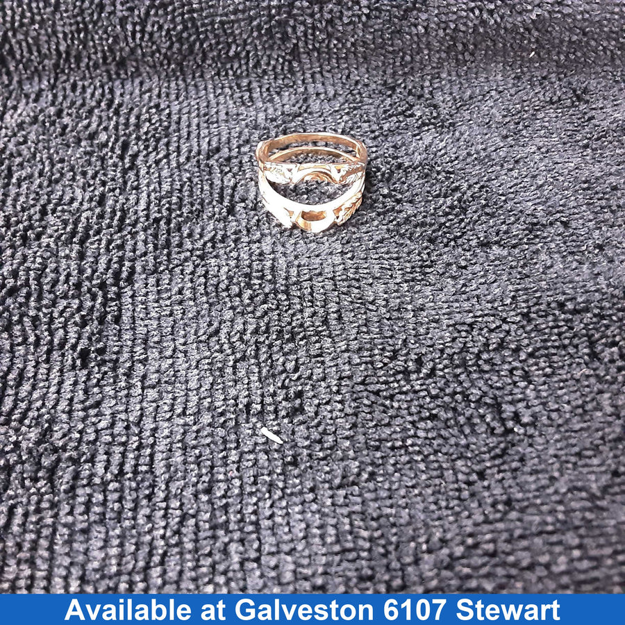 Women's Ring - Yellow Gold 14k (.585) 4.9 grams Size 6
