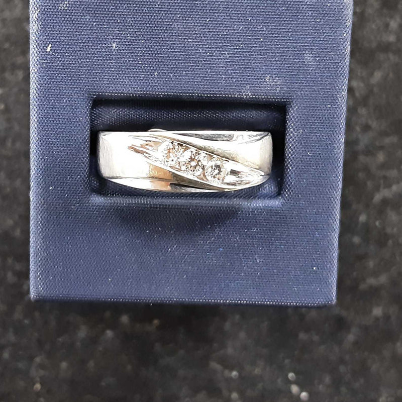 White Gold 10k (.417) 7.5 grams Size 10