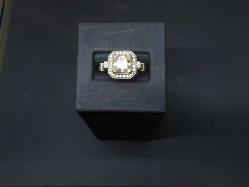 Women's Ring - White Gold 14k (.585) 7 grams Size 10