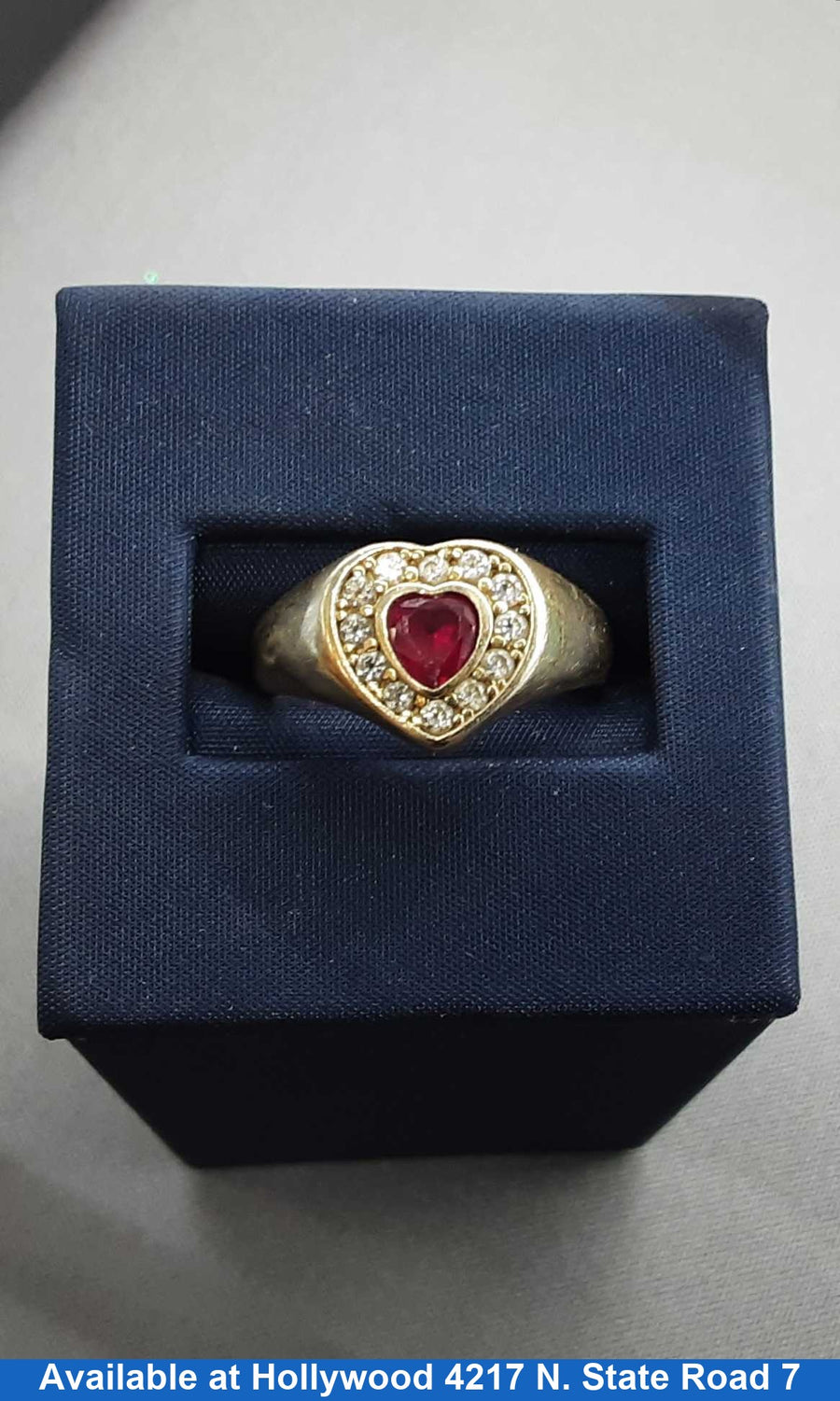 Women's Ring - Yellow Gold 14k (.585) 4.2 grams Size 7