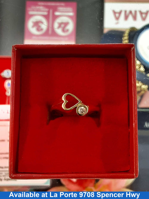 Women's Ring - Yellow Gold 10k (.417) 1.7 grams Size 8.5