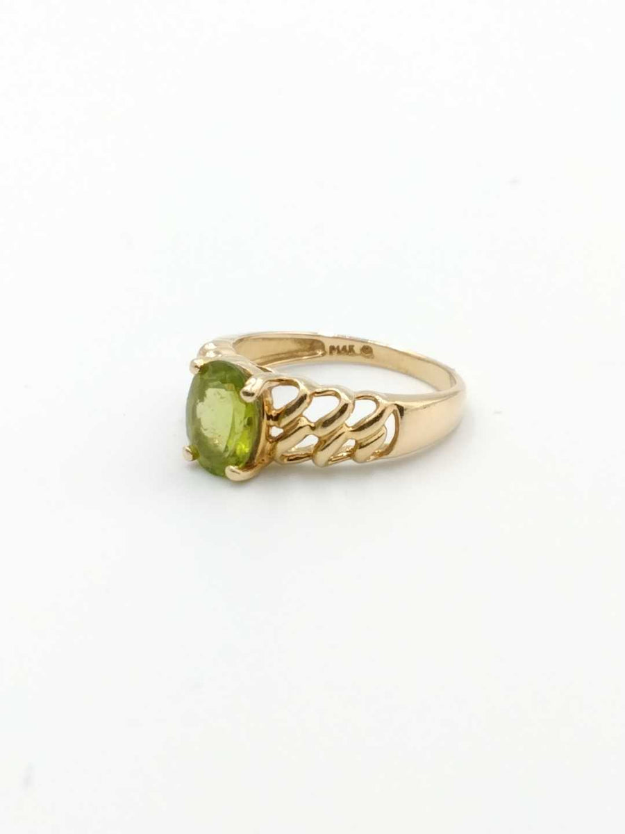 Women's Ring - Yellow Gold 14k (.585) 3.2 grams Size 7