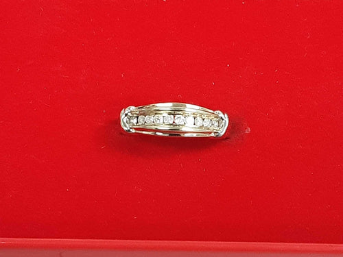 Women's Ring - Yellow Gold 10k (.417) 3 grams Size 7