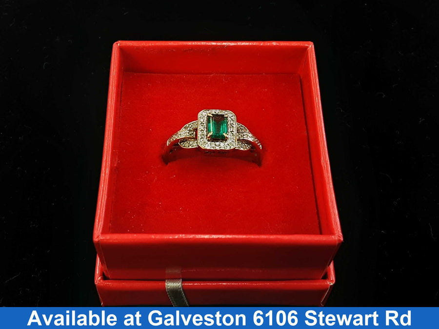 Women's Ring - Yellow Gold 10k (.417) 8.5 grams Size 8.5