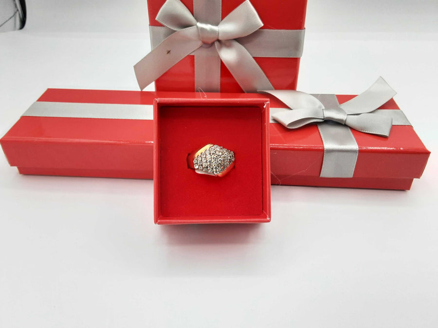 Women's Ring - Yellow Gold 14k (.585) 6.8 grams Size 6.5
