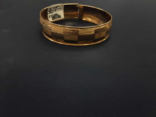 Bangle Bracelet - Yellow Gold 10k (.417) 11.6 grams 7 inch