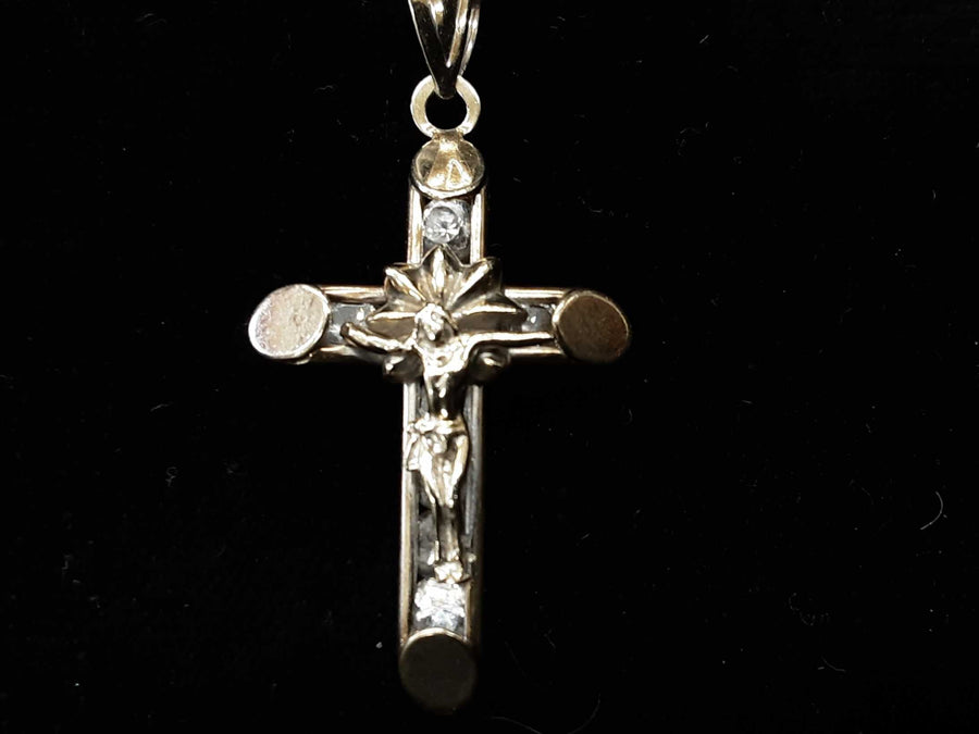 Religious Pendant - White Gold 10k (.417) 2.4 grams