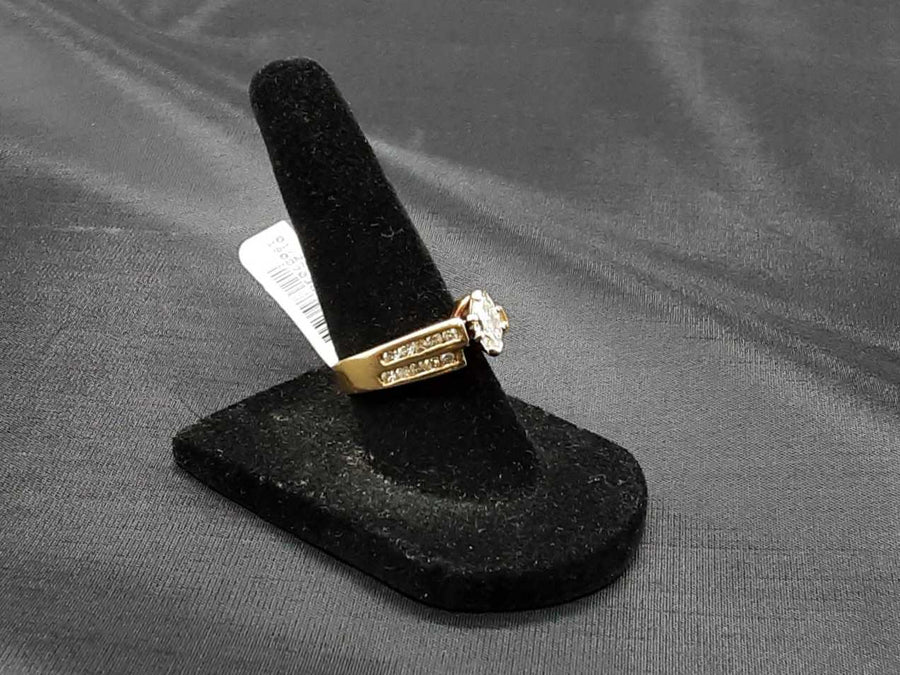 Women's Ring - Solitaire - Yellow Gold 14k (.585) 6.6 grams Size 6.5