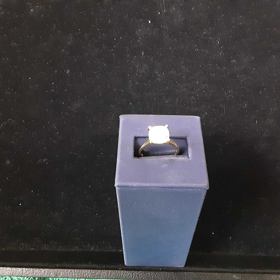 Women's Ring - Solitaire - Yellow Gold 14k (.585) 3 grams Size 7.5