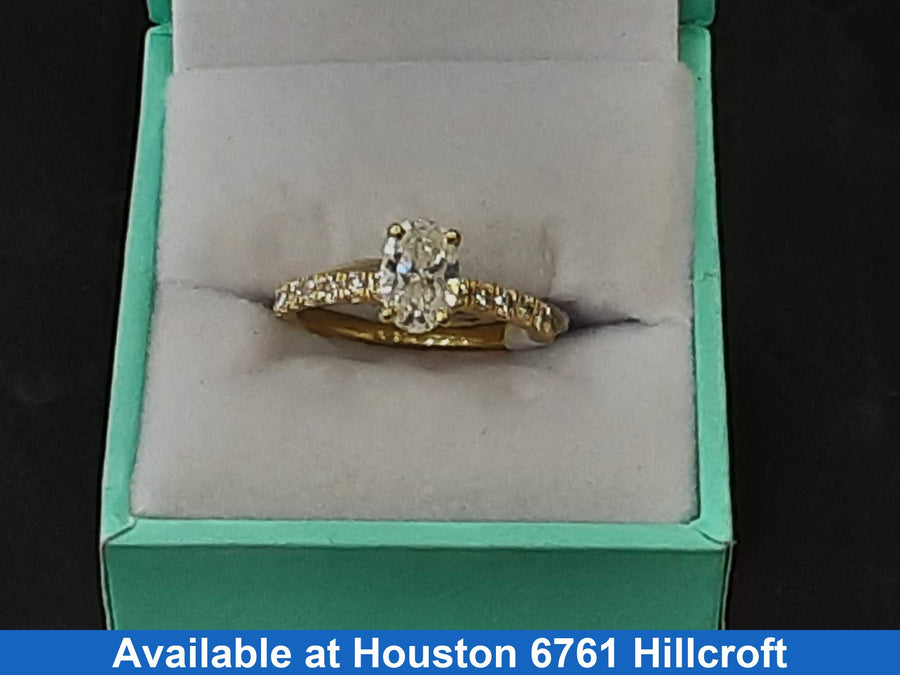 Women's Ring - Solitaire - Yellow Gold 18k (.750) 3.9 grams Size 8
