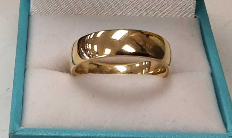 Ring - Wedding Band - Yellow Gold 10k (.417) 6 grams Size 8